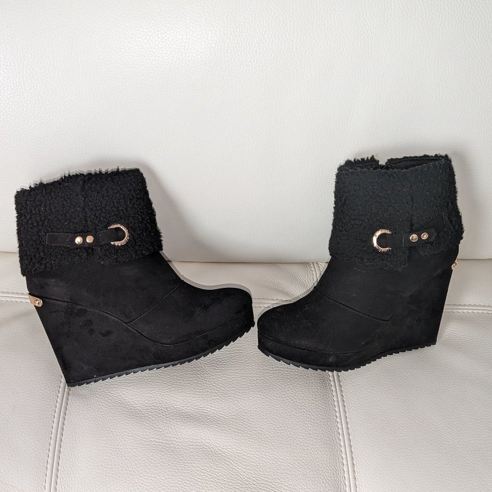 Juicy Couture Women's Buckle Wedge Ankle Boots - Picture 1 of 4